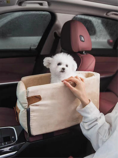 車の犬用ベッド 小型犬用バスケット ペット用温かいペット用品 猫用品 ケージ 猫用子犬ソファバスケット