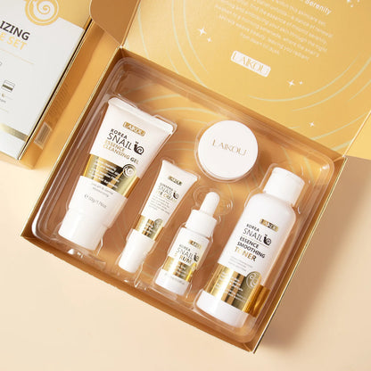 5pcs Boxed Korea Snail Skin Care Set Snail Face Cleanser Essence Cream Smoothing Toner Serum Repairing Eye Cream Collagen Set